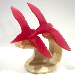Rare Vintage Double Pink Seagulls Ocean Wave Beach 7" Resin Sculpture Figurine